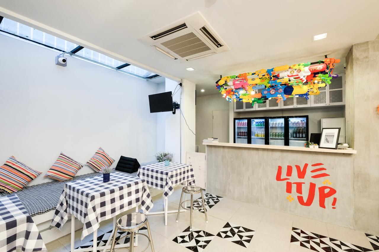 Liveitup Central By D Varee Bangkok Exterior photo